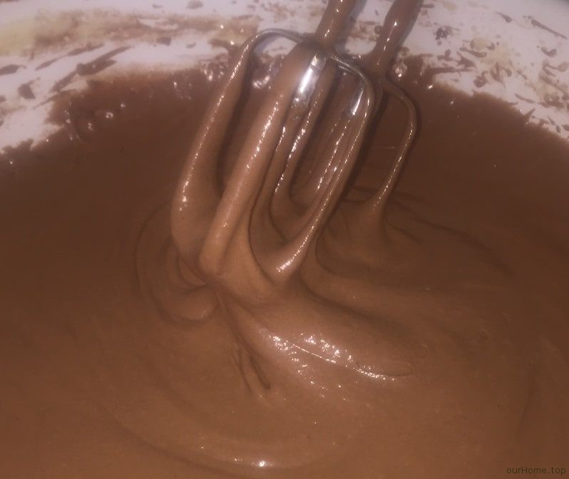 Шоколадные кексы с шоколадной начинкой