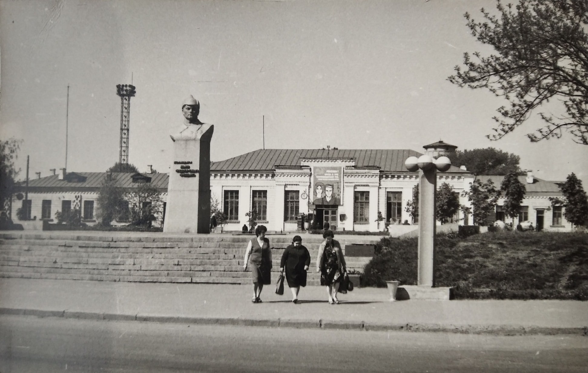 Залізничний вокзал станції Ромни Залізничний вокзал станції Ромни